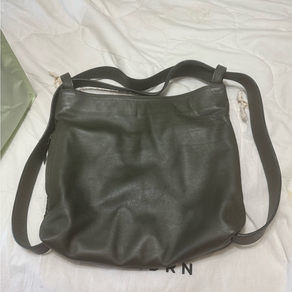 Mandrn Evra Bag in dark Green - Picture 2 of 6